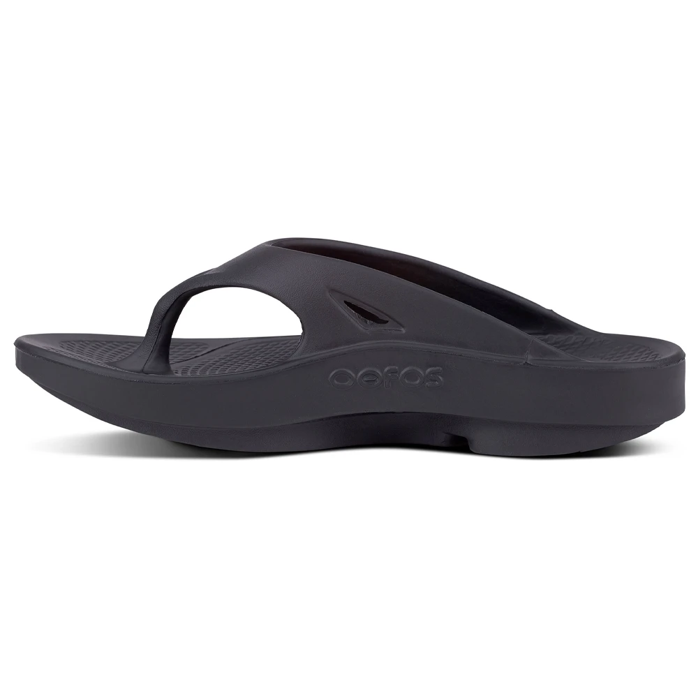 OOFOS OOriginal Black Sandal (Unisex) 6 OOFOS OOriginal Black Sandal (Unisex) - Image 4