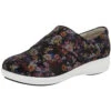 Qin In Garland Print -Dansko Shop 689 1 80ea8fb8 0b78 429c a2f7 fc3e36269ffb