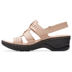 Clarks Lexi Qwin Sandal Blush Leather (Women's) -Dansko Shop Blus 5