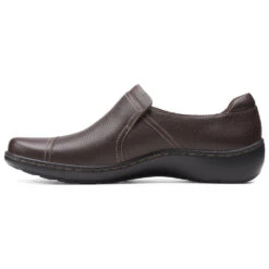 Clarks Cora Poppy Slip-On Brown Tumbled Leather (Women's) -Dansko Shop Brn 5 c8e364fd 8de0 4955 8662 1cdb3c0e6eb9
