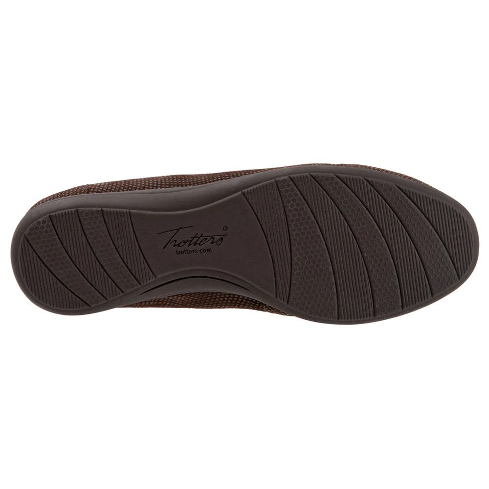 Trotters Deanna Slip-On Brown Mini Dots (Women's) 9 Trotters Deanna Slip-On Brown Mini Dots (Women's) - Image 7