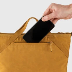 FJÄLLRÄVEN Fjällräven Vardag Royal Purple Crossbody Bag (Unisex) 12 FJÄLLRÄVEN Fjällräven Vardag Royal Purple Crossbody Bag (Unisex) -Dansko Shop F27247 2 4c90819e 0feb 4ceb 96df 0e2d14803462