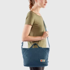 FJÄLLRÄVEN Fjällräven Vardag Royal Purple Crossbody Bag (Unisex) 15 FJÄLLRÄVEN Fjällräven Vardag Royal Purple Crossbody Bag (Unisex) -Dansko Shop F27247 5 d2bdfebf 1812 4220 880c 97fda34d10b0