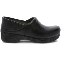 Dansko LT Pro Clog Black Leather (Women's) -Dansko Shop LT Pro Black 4