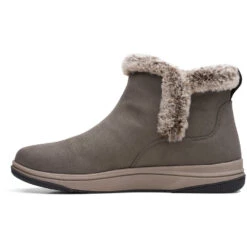 Clarks Breeze Fur Bootie Dark Olive (Women's) -Dansko Shop Olive 5 dfda8d6a c59d 4a6c 8a0c ad0ddb8063c4