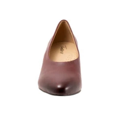 Trotters Kimber Kitten Heel Dark Red Leather (Women's) 15 Trotters Kimber Kitten Heel Dark Red Leather (Women's) -Dansko Shop Rd 4 b2d2f38a 5b1e 46d9 a5fb 77789e9a9ab4