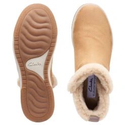 Clarks Breeze Fur Bootie Tan (Women's) -Dansko Shop Tan 7 b5a6aa96 4271 4e79 b806 3a2350398004