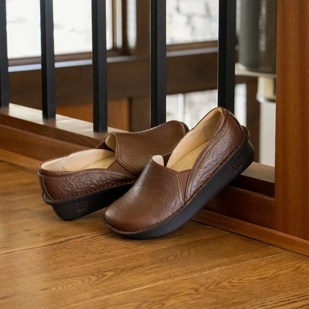 Alegria Debra Cocoa Blooms Slip-On Clog (Women's) 8 Alegria Debra Cocoa Blooms Slip-On Clog (Women's) - Image 6