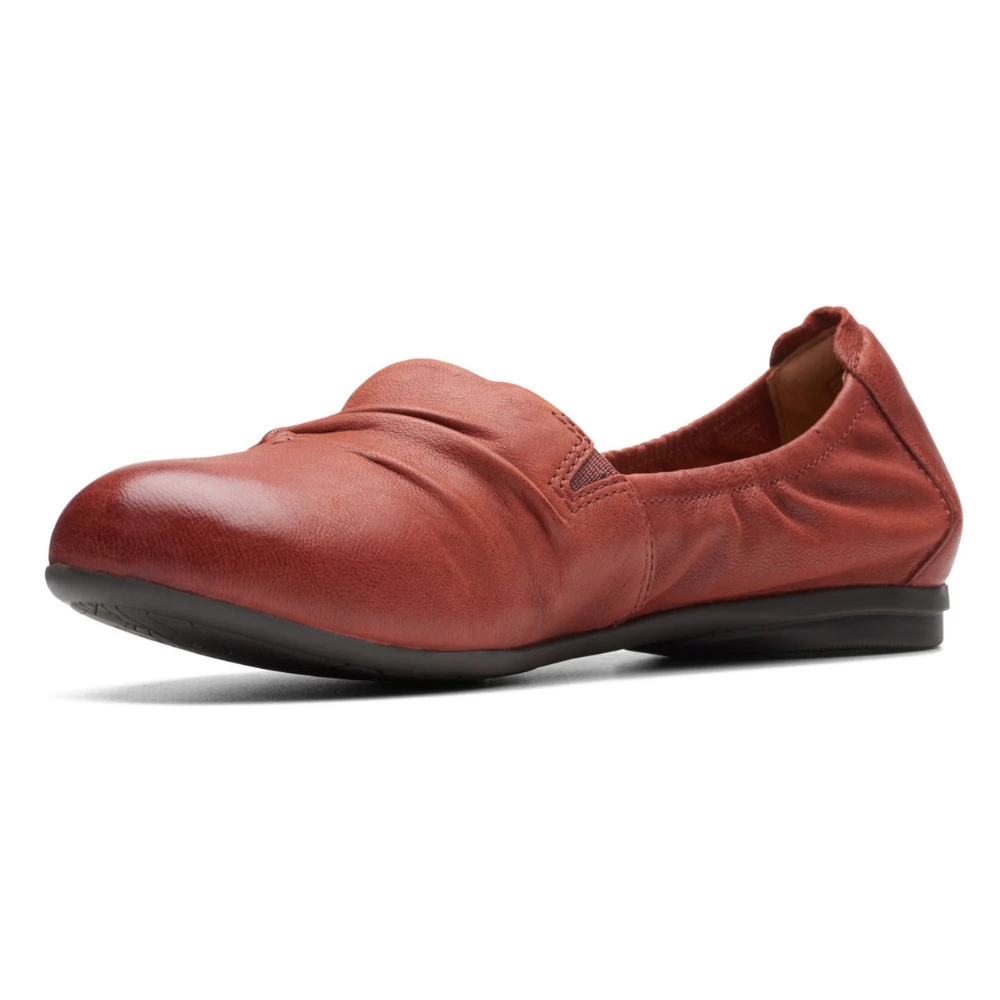 Clarks Rena Way Chestnut Leather Slip-On (Women's) 5 Clarks Rena Way Chestnut Leather Slip-On (Women's) - Image 3