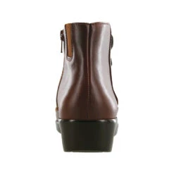 Jade Bootie Walnut Leather 11 Jade Bootie Walnut Leather -Dansko Shop Walnut 4 288699b3 ec1f 46ea abdd 3a2b863e9ee0