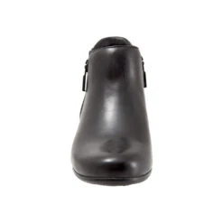 Trotters Major Black Leather (Women's) 12 Trotters Major Black Leather (Women's) -Dansko Shop black 4 256860f0 48d0 4015 a3da c36e6073117f