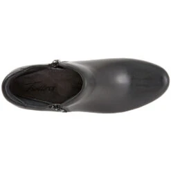 Trotters Major Black Leather (Women's) 14 Trotters Major Black Leather (Women's) -Dansko Shop black 6 64c65527 ce79 4471 868e 73d62597d778