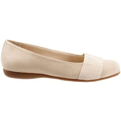 Trotters Samantha Nude Micro (Women's) 11 Trotters Samantha Nude Micro (Women's) -Dansko Shop nude 3 261286e0 b420 4de1 9ee8 66b06610408d